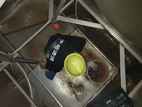 专业水箱清洗服务，为您解决水质问题
