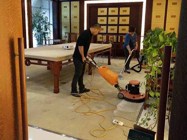 静安地毯清洗公司包括地毯的清洗、护理、去污、翻新等服务