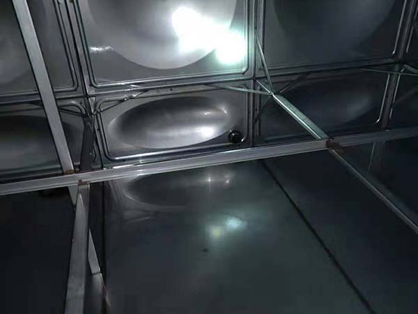 水箱清洗后效果